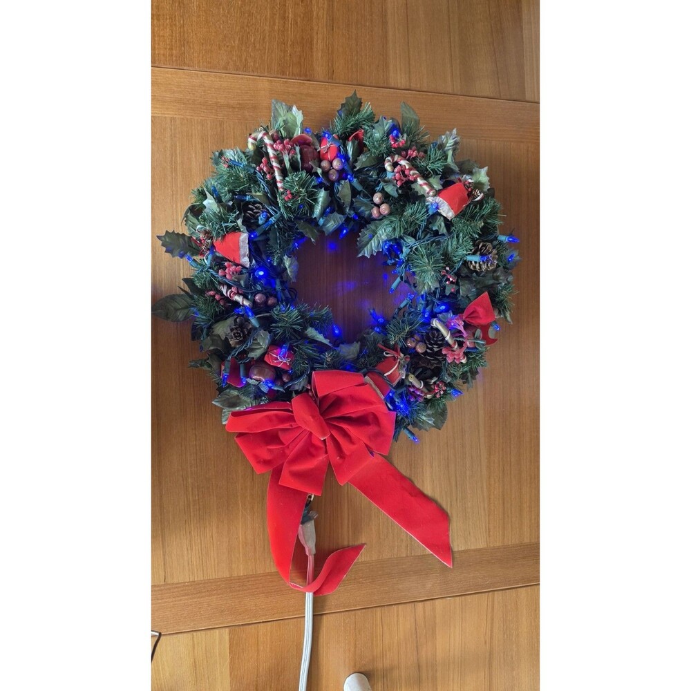 Vintage Christmas Wreath With Blue Lights Works! READ Description